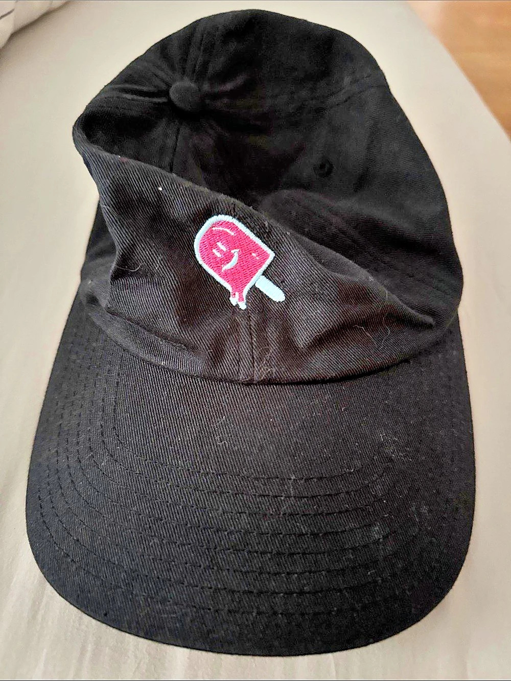 Black Baseball Cap Like New
